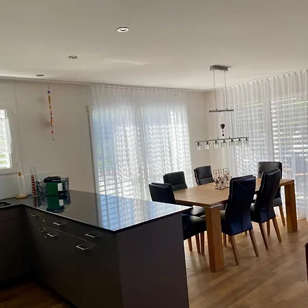 Spacious Family In Lägenhet